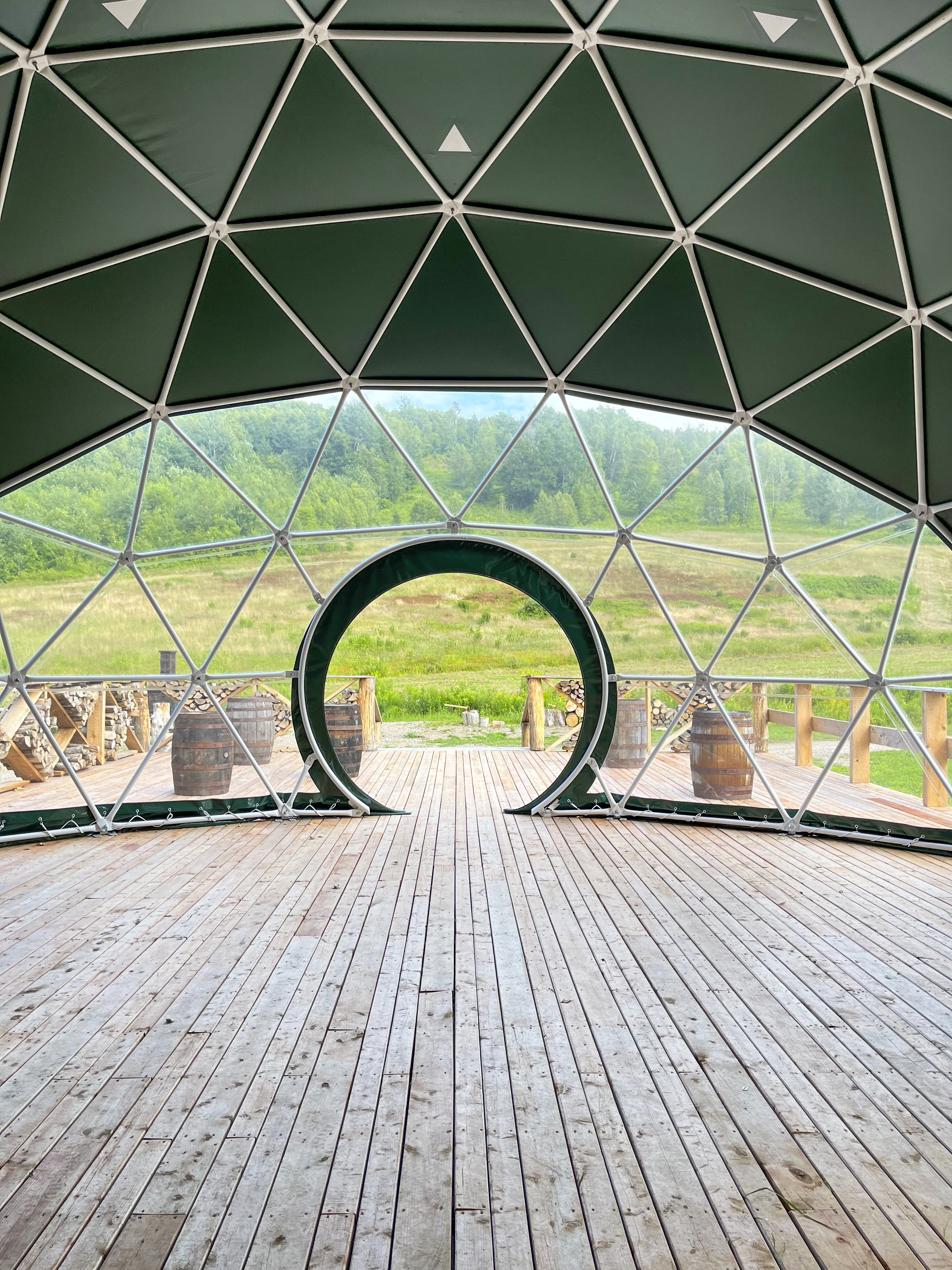 6 Amazing Venues for a Team Meeting in Nature 11 Centre Castor - dôme de réunion