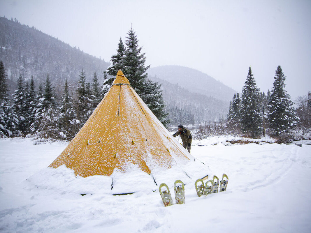 camping d'hiver au Parc national de la Jacques-Cartier avec Quatre Natures